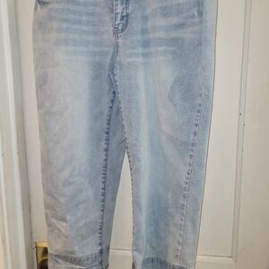 Time and Tru Light Blue Ankle Jeans